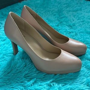 New Naturalizer Nude dress pump